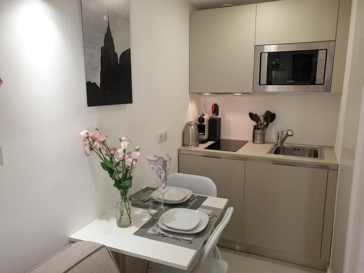 Studio Neuf Et Charmant Vieil Antibes Exteriör bild